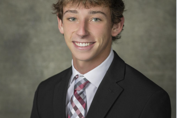 Head shot of student government sustainability director, bennett schmitt.